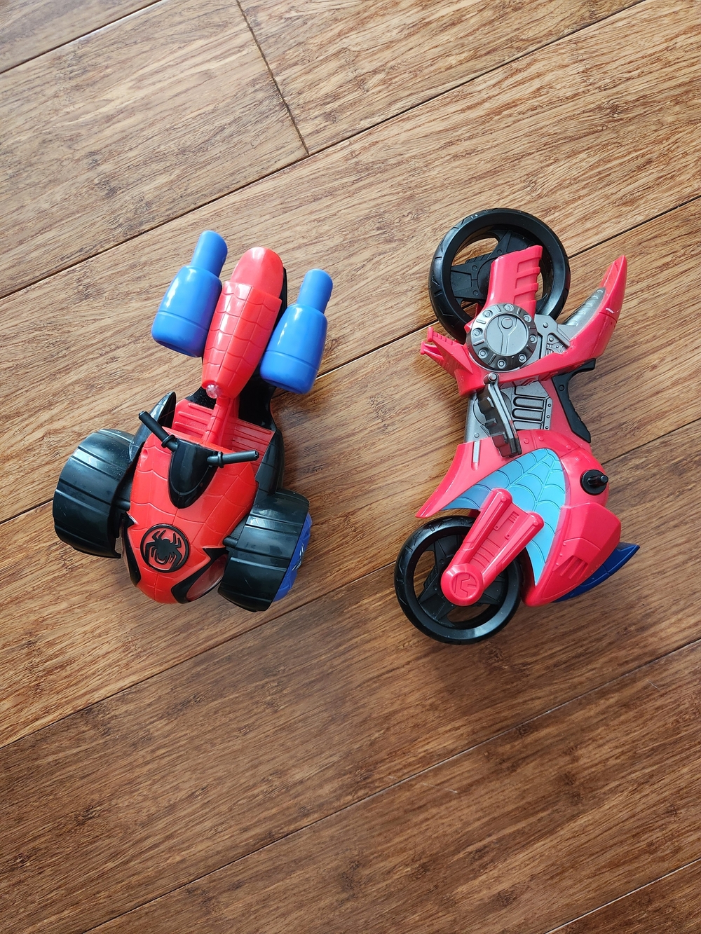 Spiderman Marvel Swingin Speeder Motorcycle And Glow Tech Techno-racer Kids Toy